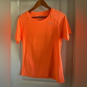Under Armour Women’s Athletic shirt Size Large Orange